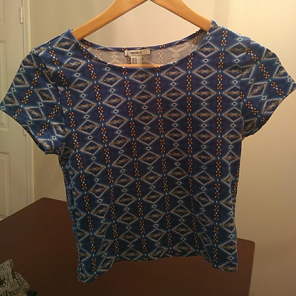 Crop top